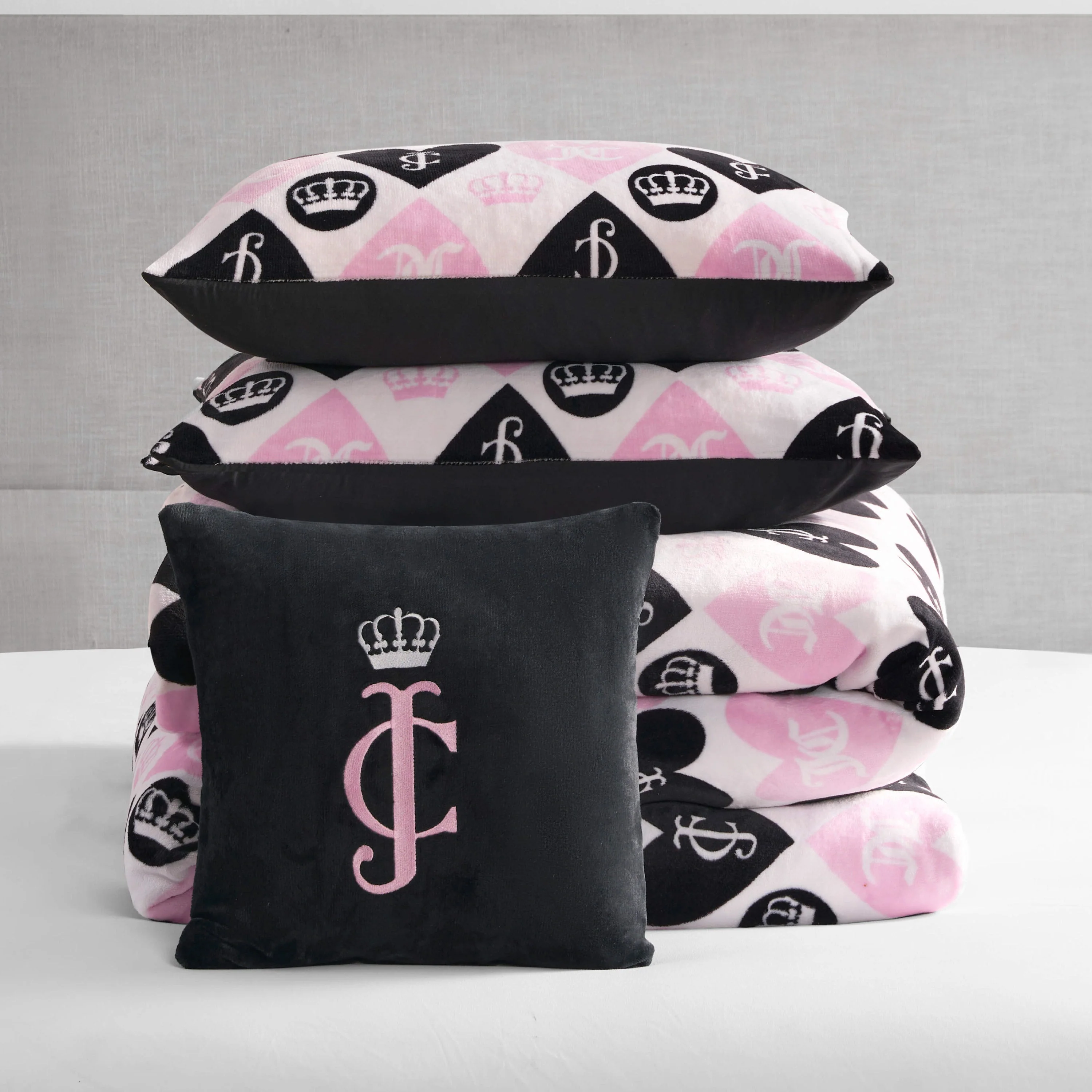 Plush Queen Heart Logo Reversible Comforter Set - Image 5