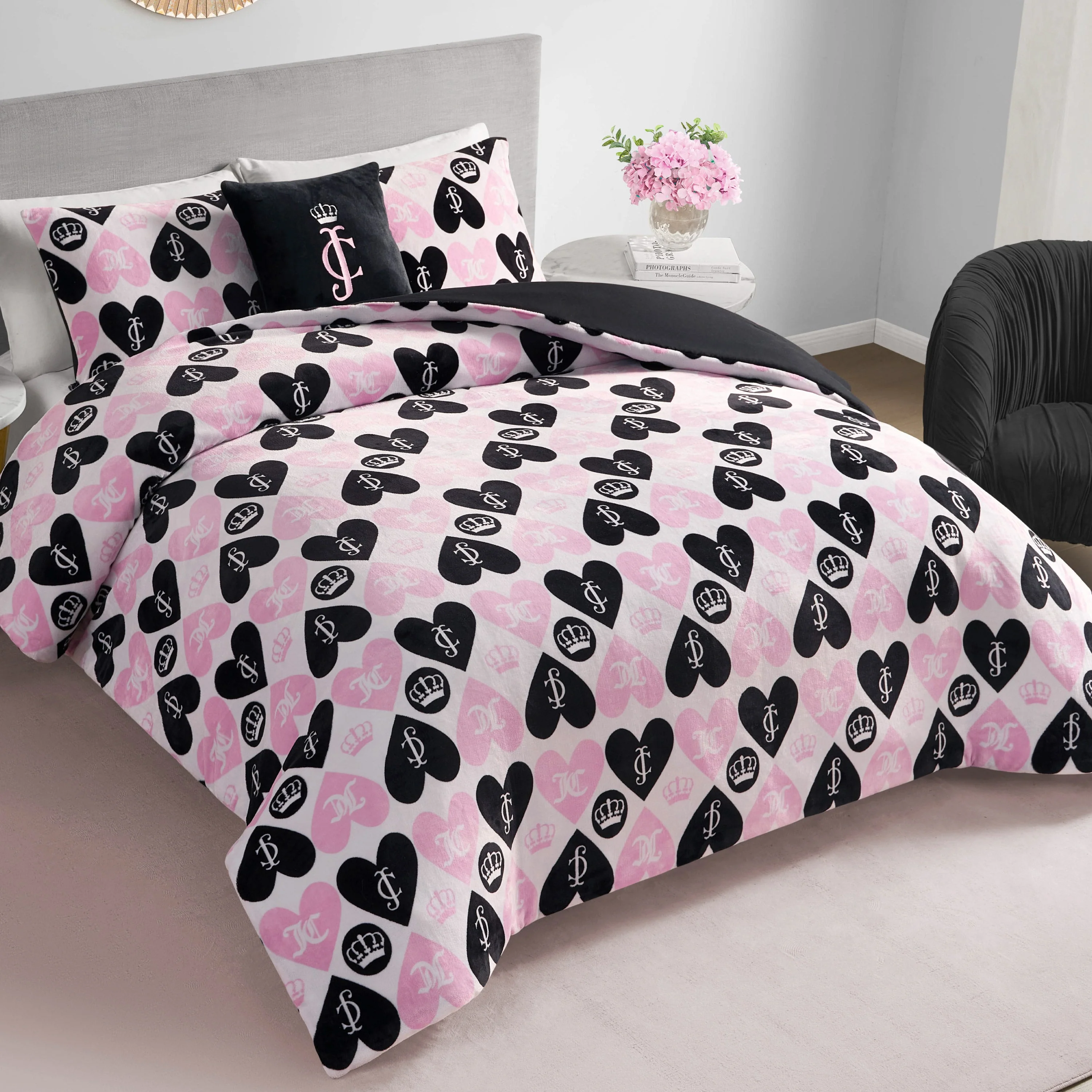 Plush Queen Heart Logo Reversible Comforter Set - Image 6