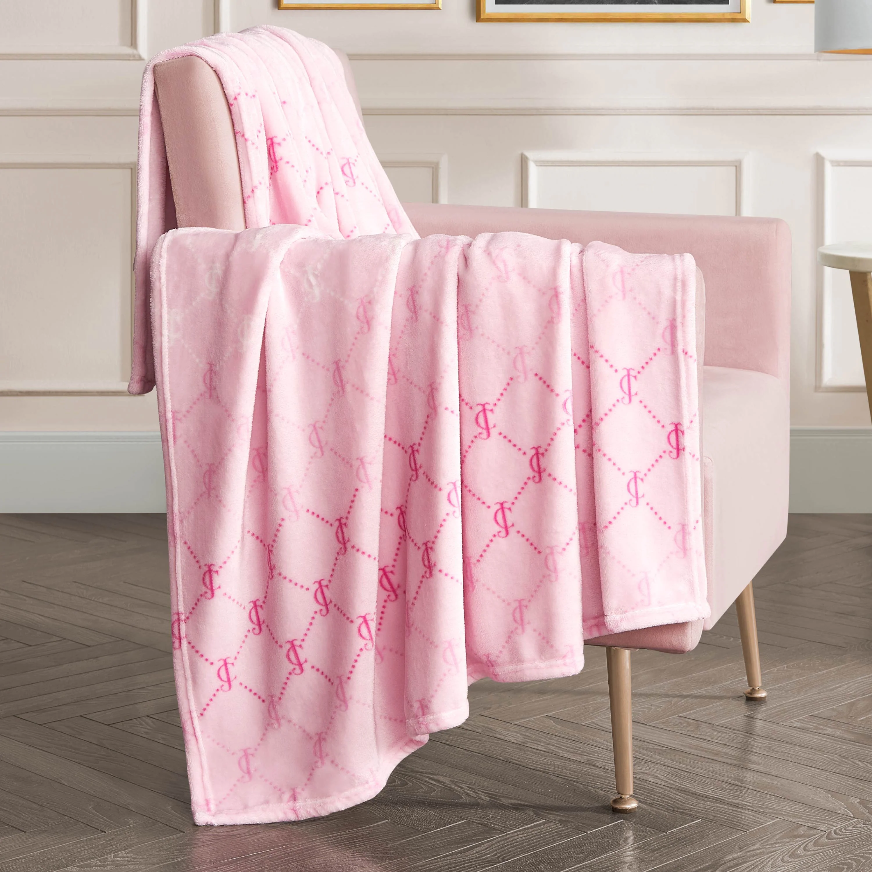 Plush Throw Blanket - Image 3